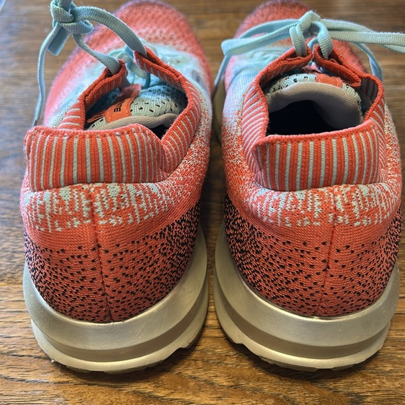 Brooks Levitate 2 Running Shoes - Picture 4 of 7